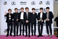 2017 Billboard Music Awards (image via Getty)